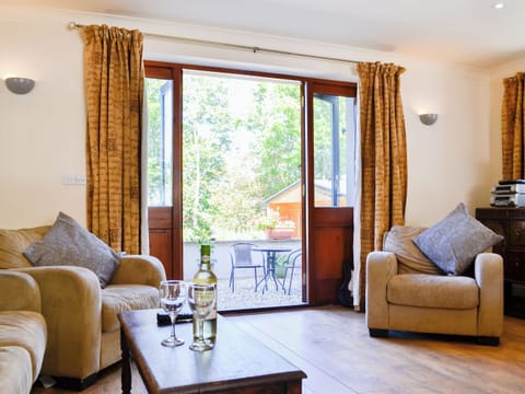 Open plan living space | Ty Cregyn - Penrhiw Pistyll Cottages, New Quay