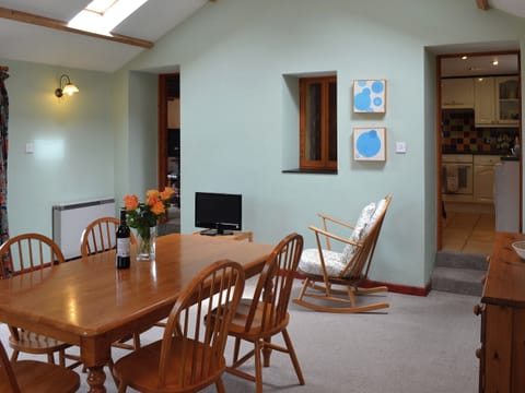Dining room | Cowslip - Trewellard Manor Farm, Trewellard, near Penzance