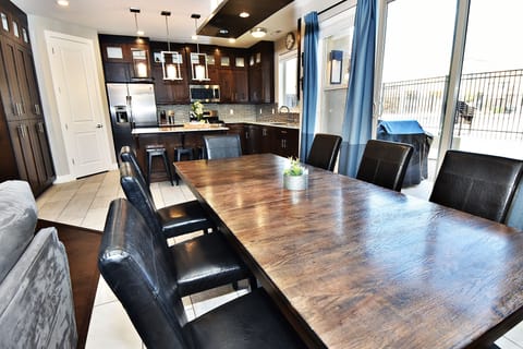 Dining Area with Seating for 8 with incredible views!