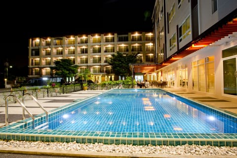 Outdoor pool, sun loungers
