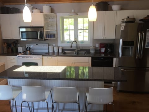 Fully updated kitchen perfect for your lobster feast!