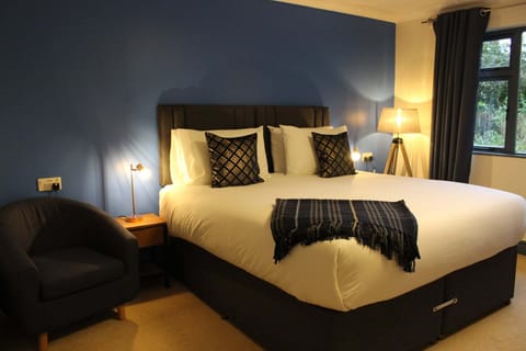 Superior Room, Annex Building (Walk-in Shower) | Egyptian cotton sheets, premium bedding, individually decorated