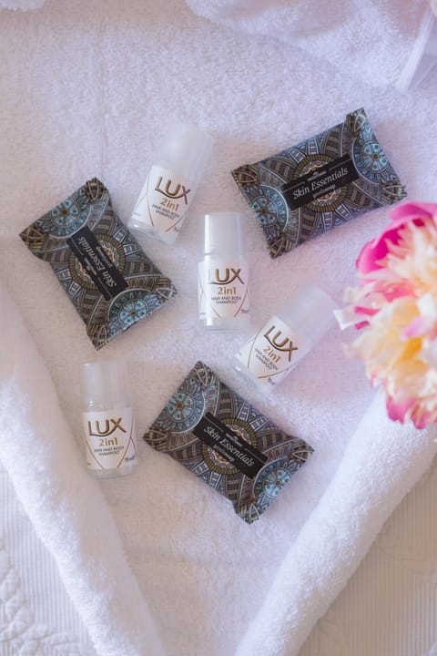 Minibar, soundproofing, free WiFi, bed sheets