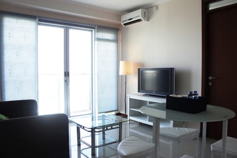 Room | Living area | TV