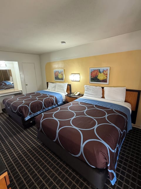 Basic Room, 2 Queen Beds | Desk, blackout drapes, WiFi (free), bed sheets