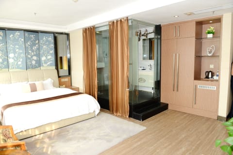 Business Double Room | Free WiFi, bed sheets
