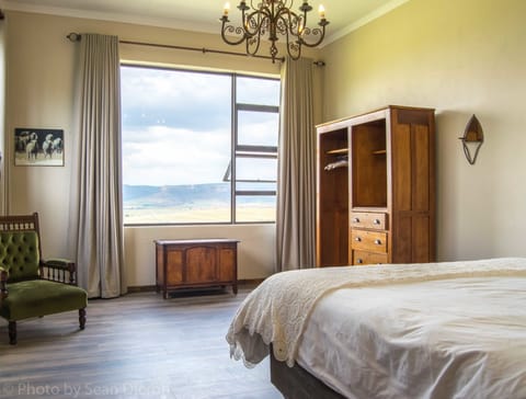 Apartment (Maluti View) | In-room safe, desk, WiFi (free), individually decorated