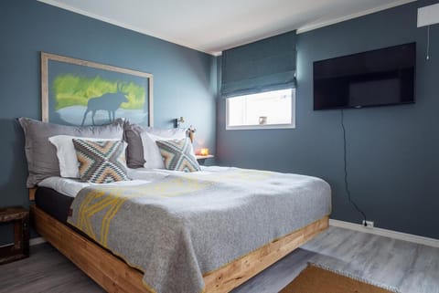 Classic Double Room, 1 Double Bed, Non Smoking, Ensuite | WiFi (free), bed sheets