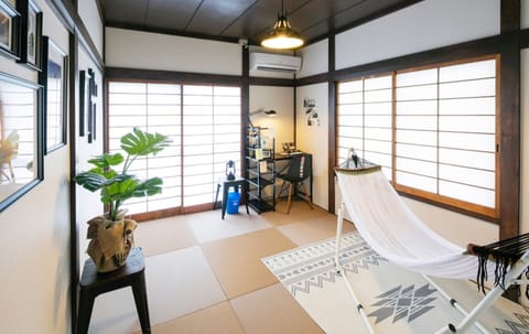 3 bedrooms, desk, iron/ironing board, WiFi (free)