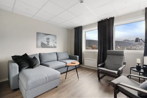 Premium Studio Suite | Hypo-allergenic bedding, individually decorated, individually furnished