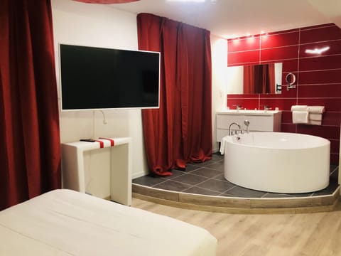 Honeymoon Suite, Ensuite, Canal View (Baignoire 2 Personnes) | 1 bedroom