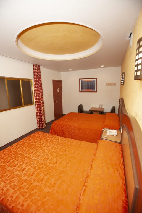 Basic Twin Room | Iron/ironing board, free WiFi, bed sheets