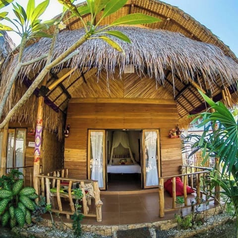 Deluxe Room, Garden View | Desk, soundproofing, free WiFi, bed sheets