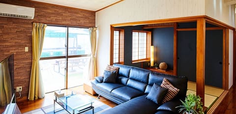 Apartment, Non Smoking | 4 bedrooms, WiFi (free)
