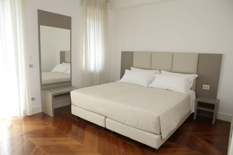 Superior Room, 1 Bedroom, Non Smoking, Garden View (Chardonnay) | In-room safe, soundproofing, free WiFi, bed sheets