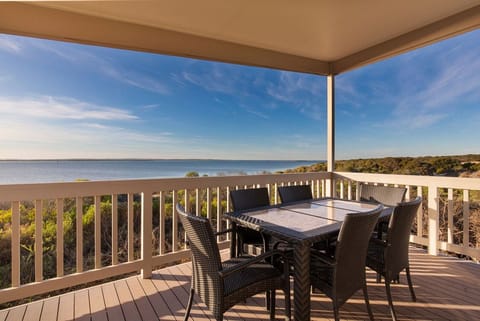 Seahorse Cabin - Accessible | Blackout drapes, iron/ironing board, bed sheets