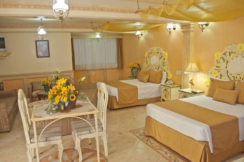 Junior Suite | Premium bedding, in-room safe, desk, free WiFi