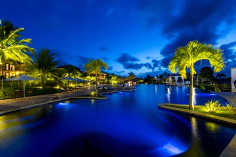 3 outdoor pools