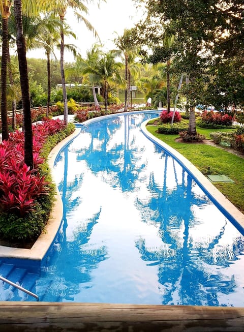 One of the channels connecting 2 of the public pools!!