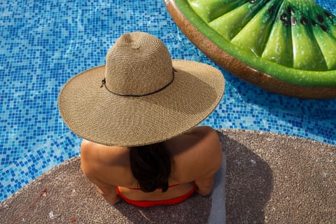 2 outdoor pools, open 9:00 AM to 9:00 PM, sun loungers