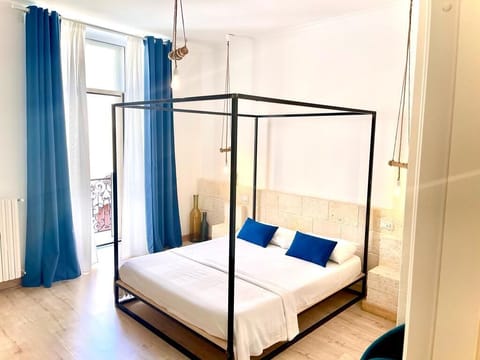 Deluxe Room, Balcony | Desk, soundproofing, free WiFi, bed sheets