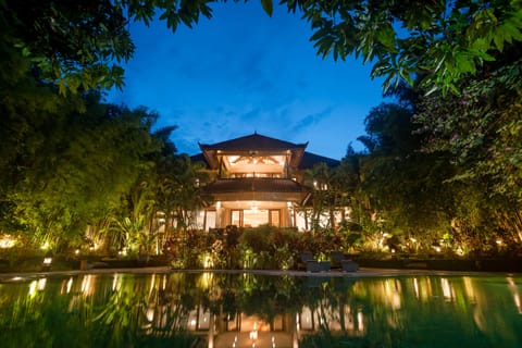 Front of property - evening/night