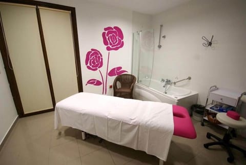 Body treatments, body wraps, body scrubs, facials