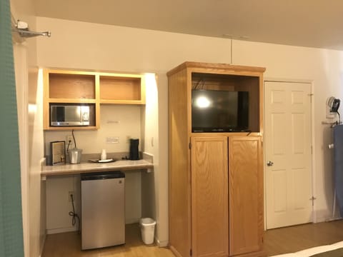 Deluxe Room | Private kitchen