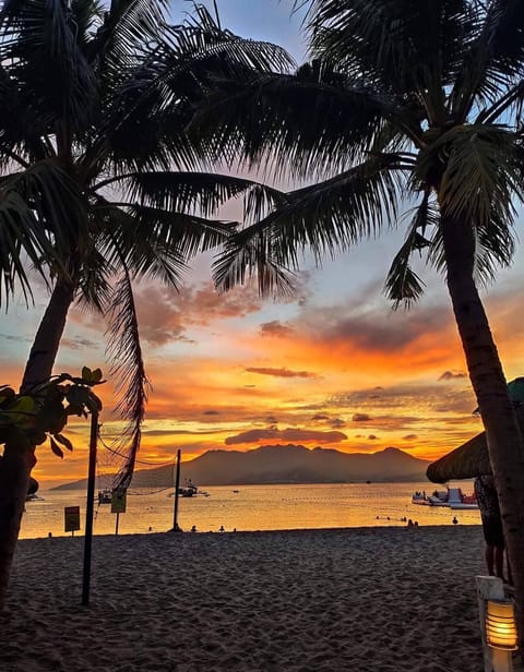 Private beach, beach cabanas, sun loungers, beach volleyball