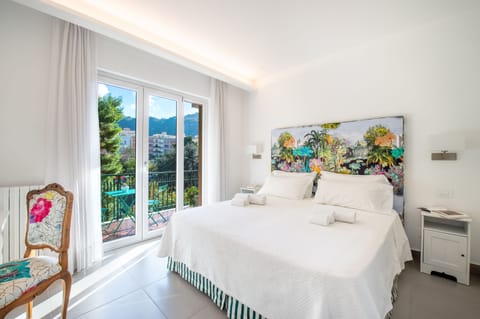 Deluxe Room, Balcony (103) | 1 bedroom, Egyptian cotton sheets, premium bedding, down comforters