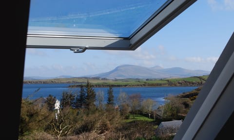 Deluxe House | 8 bedrooms, Egyptian cotton sheets, premium bedding, Select Comfort beds