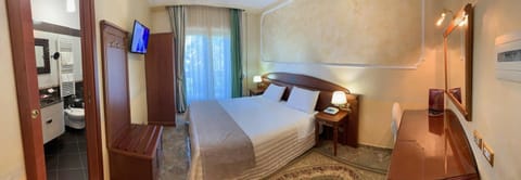 Minibar, in-room safe, desk, soundproofing