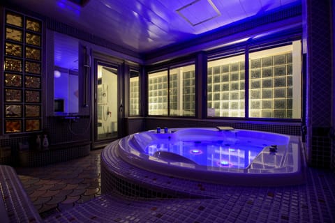 Steam room