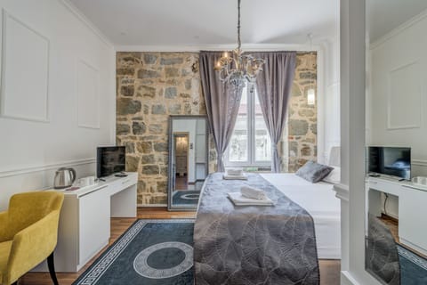 Deluxe Room, City View (Room3) | Egyptian cotton sheets, premium bedding, down comforters