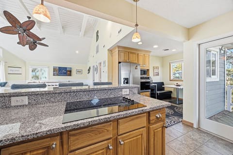 Top-Level Kitchen with Bar (seats 3)