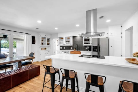 Seamlessly flow from cooking to dining