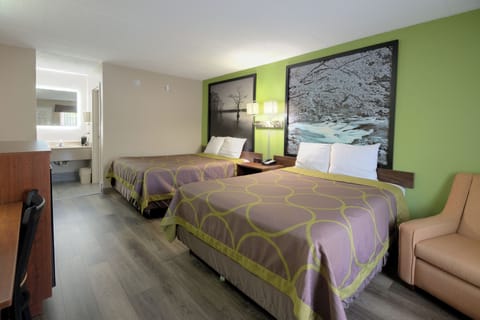 Desk, iron/ironing board, free WiFi, bed sheets