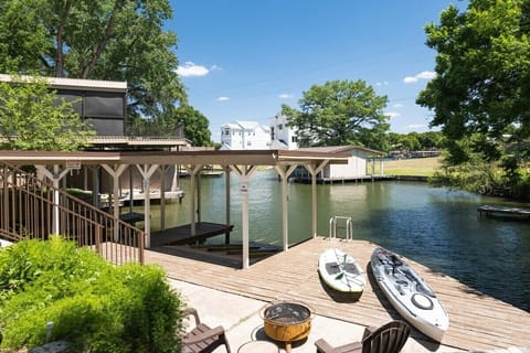 Welcome to Paradise Cove!