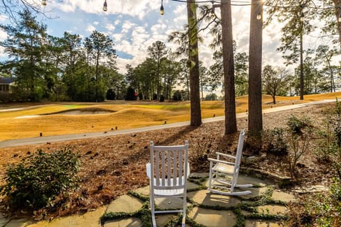 BEAUTIFUL PICTURE OF HOLE #4 GREEN FROM THE BACKYARD!