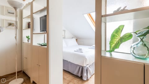 Apartment (1 Bedroom) | Interior