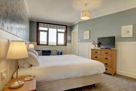 Superior Double or Twin Room, Hill View (Corelli) | Premium bedding, in-room safe, individually decorated