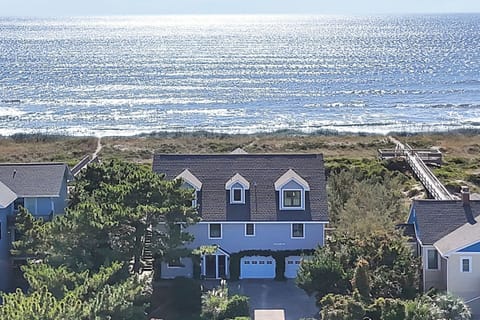 Exterior - Streetside/ Overlooking the Ocean
