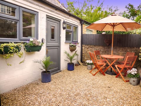 Superior Cottage, Private Bathroom, Courtyard View | Exterior
