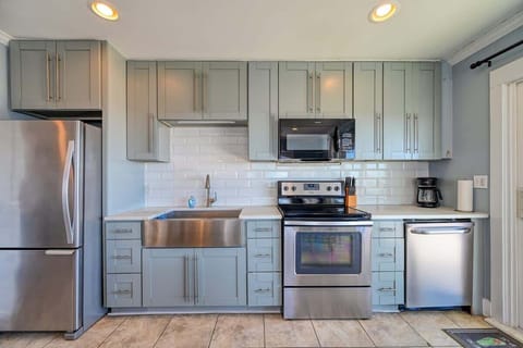 Kitchen with Stainless Steel Farmhouse Sink