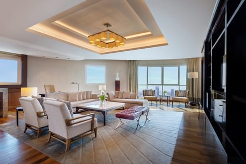 Premium bedding, down comforters, pillowtop beds, in-room safe