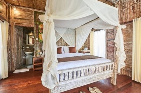 Deluxe Room, Pool View | Premium bedding, pillowtop beds, in-room safe, iron/ironing board
