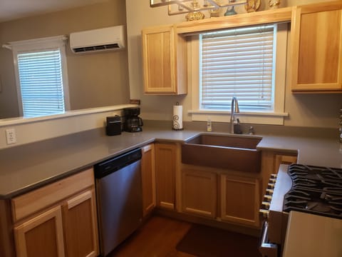 Viking range, dishwasher, coffee maker, crock pot, electric griddle