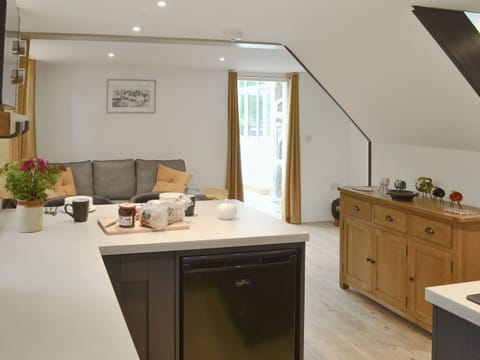 Well presented open plan living space | Ysgoldy Salem - Cewydd Cottages, Cwm-Cewydd, near Machynlleth