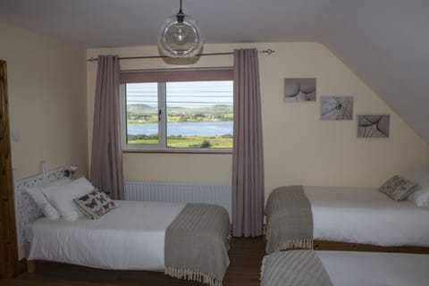 Family Room, Sea View (CULDAFF) | Iron/ironing board, free cribs/infant beds, free WiFi, bed sheets
