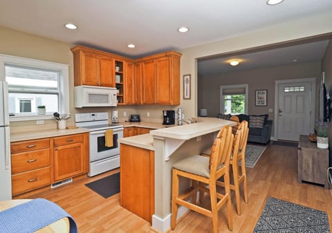 Kitchen - All you need to cook and dine!